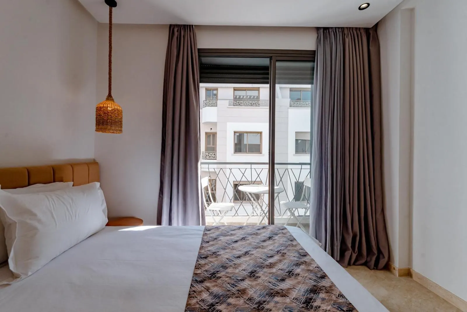 Spinoza House Appart Hotel Kazablanka Apart Otel